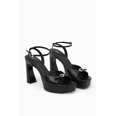 Klassiker COS PLATEAU-SANDALEN MIT SCHNALLEN SCHWARZ