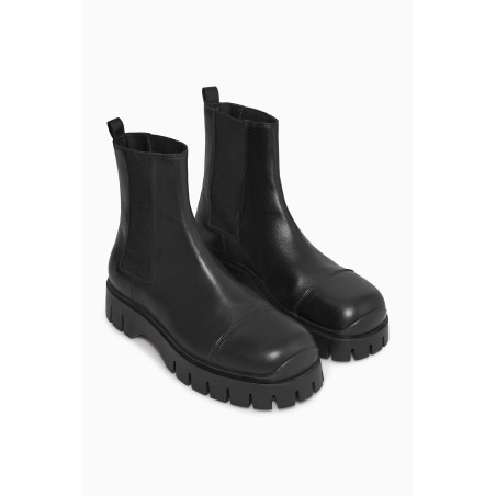 Klassiker COS CHELSEA-BOOTS AUS LEDER SCHWARZ