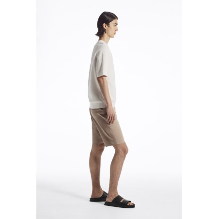 Klassiker COS KLASSISCHE CHINO-SHORTS BRAUN