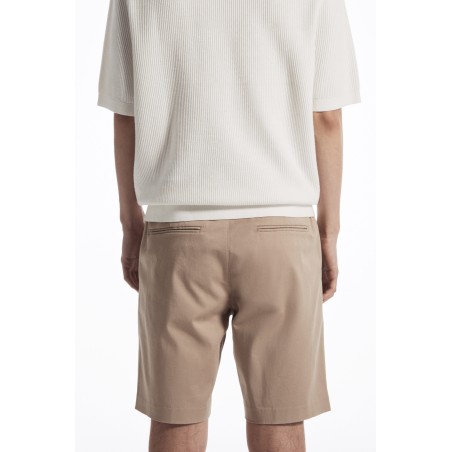 Klassiker COS KLASSISCHE CHINO-SHORTS BRAUN