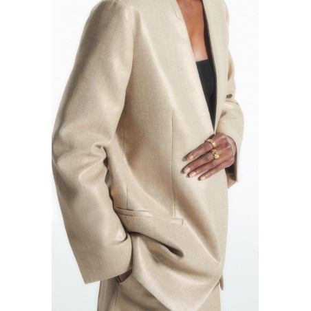 Klassiker COS KRAGENLOSER BLAZER AUS METALLIC-HOPSACK HELLES BEIGE