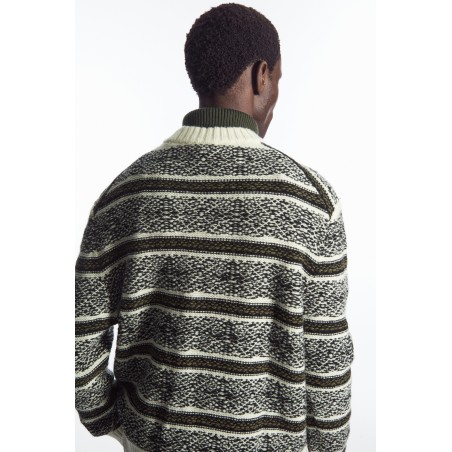 [Sonderpreis] COS WOLLPULLOVER MIT FAIR-ISLE-MUSTER WEISS/SCHWARZ