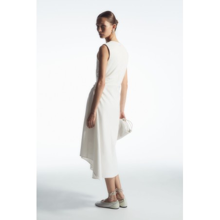 [Sonderpreis] COS ASYMMETRISCHES MIDIKLEID MIT RAFFUNGEN WEISS