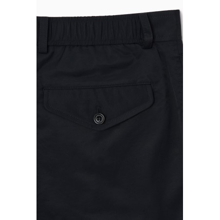 Meistverkauft COS LANGE SHORTS AUS NYLON DUNKLES NAVYBLAU