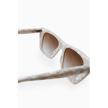 COS MARKANTE CAT-EYE-SONNENBRILLE WEISS Im Angebot