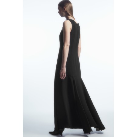 Original COS MAXIKLEID MIT AUSGESTELLTEM ASYMMETRISCHEM SAUM SCHWARZ