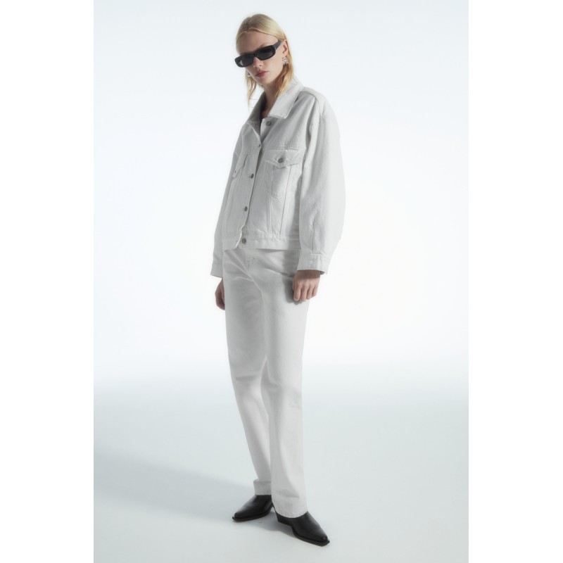 COS OVERSIZED-JEANSJACKE WEISS Im Angebot