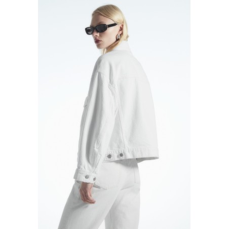 COS OVERSIZED-JEANSJACKE WEISS Im Angebot