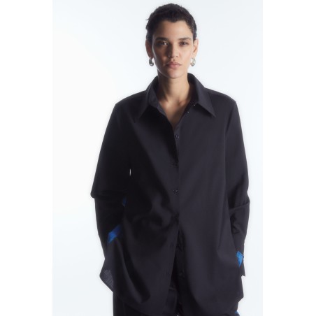 COS BEMALTES OVERSIZED-WOLLHEMD NAVYBLAU/LEUCHTEND BLAU Im Angebot