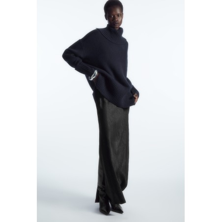 COS OVERSIZED-ROLLKRAGENPULLOVER AUS REINEM KASCHMIR NAVYBLAU Im Angebot