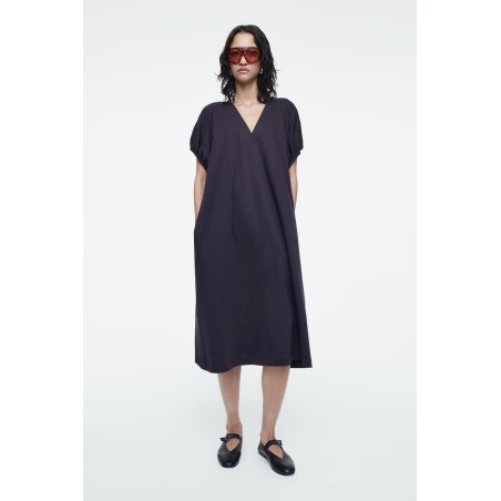 COS OVERSIZED-KLEID MIT RAFFUNGEN UND V-AUSSCHNITT NAVYBLAU Im Angebot