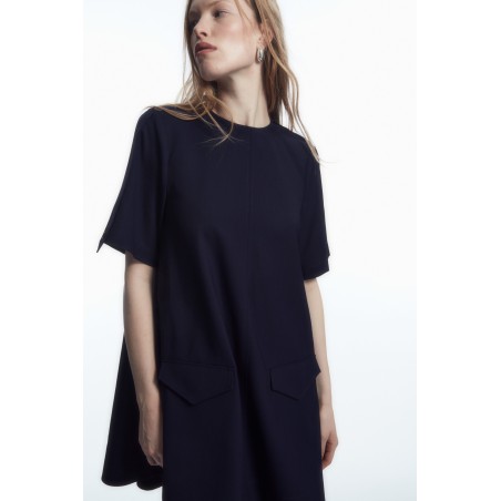 COS OVERSIZED-MINIKLEID AUS WOLL-MIX IM UTILITY-STIL NAVYBLAU Im Angebot