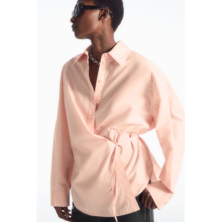 COS OVERSIZED-WICKELHEMD ROSA Im Angebot