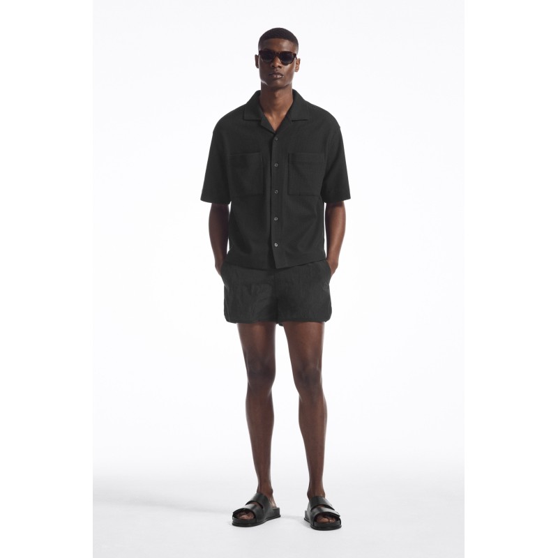 COS FALTBARE BADESHORTS NAVYBLAU Im Angebot