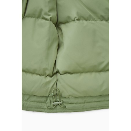 COS GEPOLSTERTE JACKE MIT MAGNETVERSCHLUSS AM KRAGEN KHAKI Im Angebot