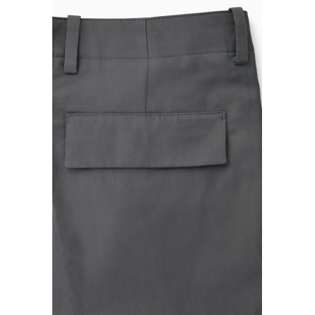 [Neu] COS CARGOHOSE MIT WEITEM BEIN Dunkelgrau